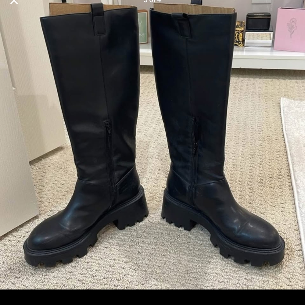 Black Combat Moto Boots with Chunky Design and Thick Soles